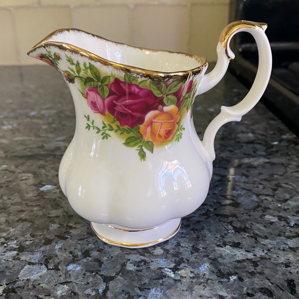 Vintage Royal Albert Old Country Roses Creamer